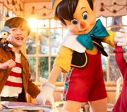 How to book restaurants at Disneyland® Paris after booking?